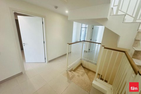 Villa in Dubai 4 bedrooms, 346.8 sq.m. № 111279 - photo 10