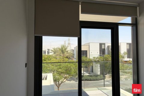 فيلا في دبي 4 غرف نوم, 251.9 م² رقم 111269 - صورة 10
