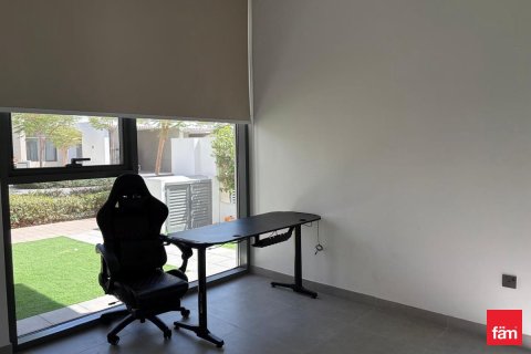 فيلا في دبي 4 غرف نوم, 251.9 م² رقم 111269 - صورة 15