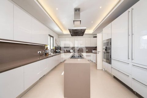 Villa en Palm Jumeirah, Dubai, 6 dormitorios, 1245 m², № 21595 - foto 18
