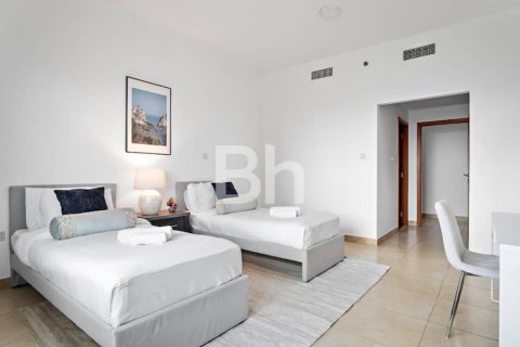 Apartment in Dubai Marina, Dubai 2 bedrooms, 162 sq.m. № 21598 - photo 12