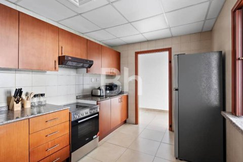 Apartment in Dubai Marina, Dubai 2 bedrooms, 162 sq.m. № 21598 - photo 8