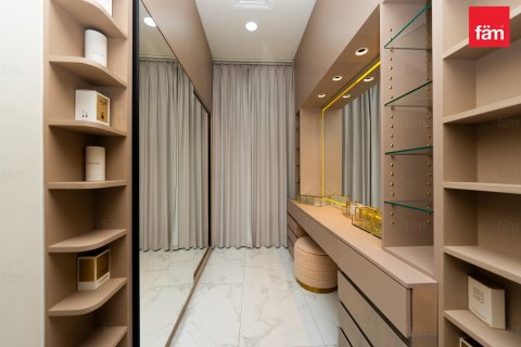 Villa en Dubai, 7 dormitorios, 604.6 m², № 83549 - foto 17