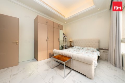 Villa en Dubai, 7 dormitorios, 604.6 m², № 83549 - foto 28