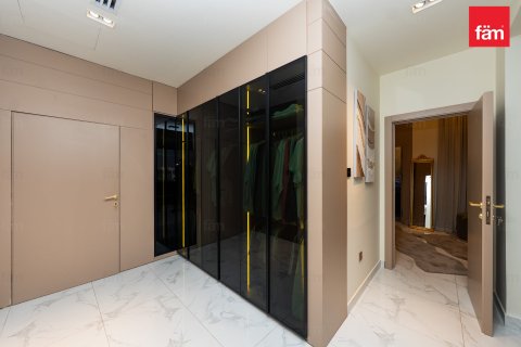 Villa en Dubai, 7 dormitorios, 604.6 m², № 83549 - foto 18