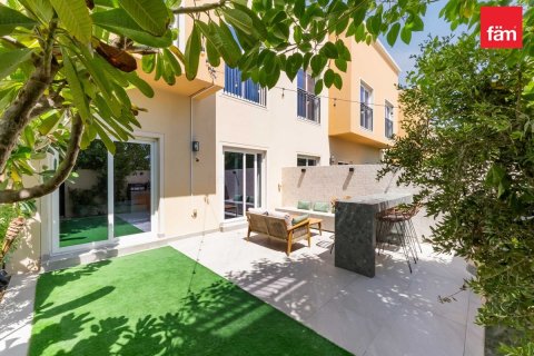 Villa in Dubai 3 bedrooms, 161 sq.m. № 110889 - photo 18