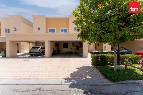 Villa in Dubai 3 bedrooms, 161 sq.m. № 110889 - photo 12