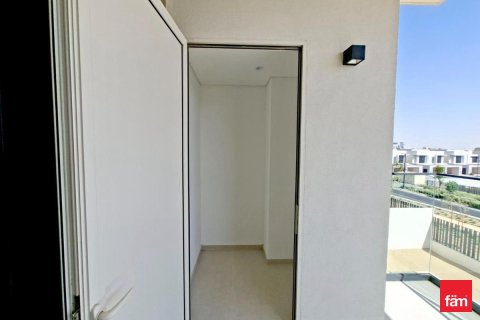 Villa in Jebel Ali, Dubai 4 bedrooms, 676 sq.m. № 110870 - photo 6