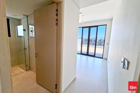 Villa in Jebel Ali, Dubai 4 bedrooms, 676 sq.m. № 110870 - photo 12