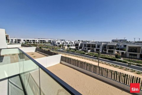 Villa in Jebel Ali, Dubai 4 bedrooms, 676 sq.m. № 110870 - photo 4