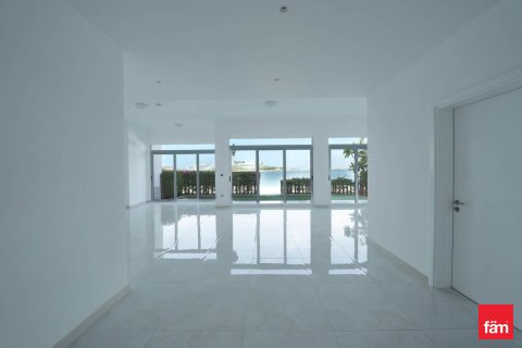 Villa in Palm Jumeirah, Dubai 5 bedrooms, 263.7 sq.m. № 97855 - photo 4