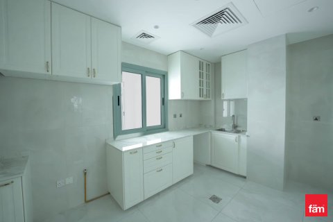 Villa in Palm Jumeirah, Dubai 5 bedrooms, 263.7 sq.m. № 97855 - photo 10