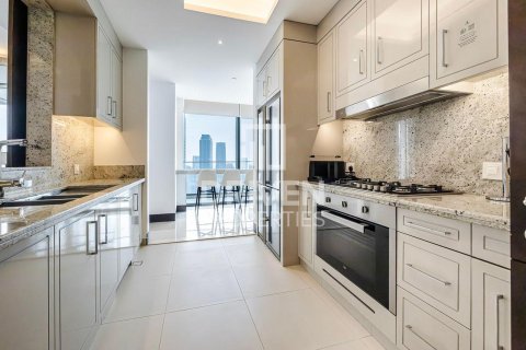 Apartment in The Address Sky View Towers, Downtown Dubai (Downtown Burj Dubai), Dubai 5 bedrooms, 290.69 sq.m. № 129167 - photo 21