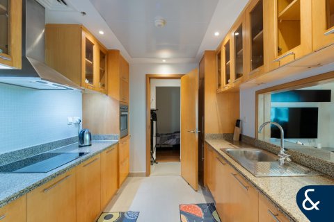 Apartment in Marina Promenade, Dubai Marina, Dubai 2 bedrooms, 127 sq.m. № 76184 - photo 5