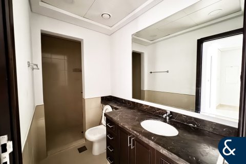 Villa en Casa Viva, Serena, Dubai, 3 dormitorios, 186 m², № 76189 - foto 13