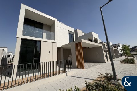 Villa à Arabian Ranches 3, Dubai, 4 chambres, 448 m², № 76185 - photo 1