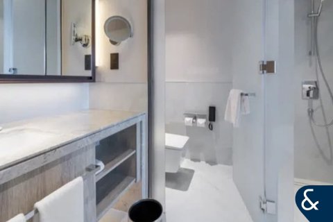 Снять в аренду квартиру в Address Harbour Point, Dubai Creek Harbour (The Lagoons), Дубай: 1 спальня, 81м², № 76190 - фото 15