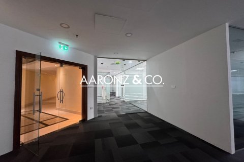 Office in Dubai Investment Park, Dubai 722 sq.m. № 84527 - photo 13