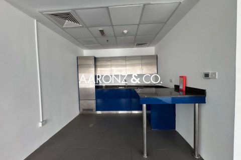 Office in Dubai Investment Park, Dubai 722 sq.m. № 84527 - photo 16