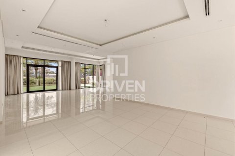 Villa à DAMAC Hills (Akoya by DAMAC), Dubai, 5 chambres, 660.08 m², № 129415 - photo 16
