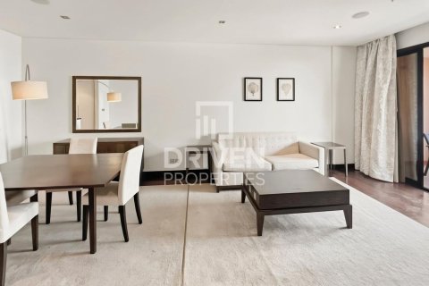 Apartamento en The Crescent, Palm Jumeirah, Dubai, 1 dormitorio, 107.58 m², № 129404