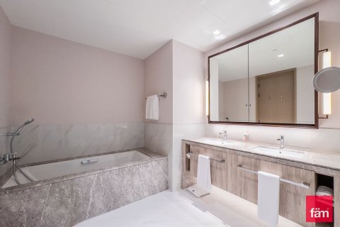 Apartment in Dubai 2 bedrooms, 102.5 sq.m. № 111890 - photo 16