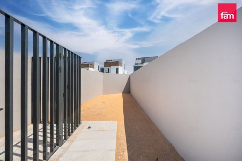 Townhouse in Dubai 4 bedrooms, 448 sq.m. № 111891 - photo 15