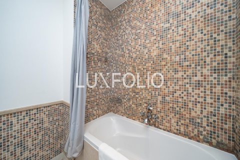 Apartment in Reehan, Old Town, Dubai 2 bedrooms, 126 sq.m. № 46116 - photo 18