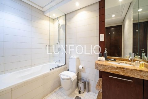 Apartment in Burj Views, Downtown Dubai (Downtown Burj Dubai), Dubai 1 bedroom, 73 sq.m. № 46113 - photo 15