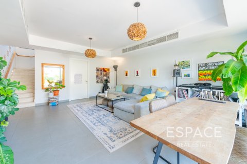 Villa in Springs 11, The Springs, Dubai 3 bedrooms, 228 sq.m. № 61876 - photo 4