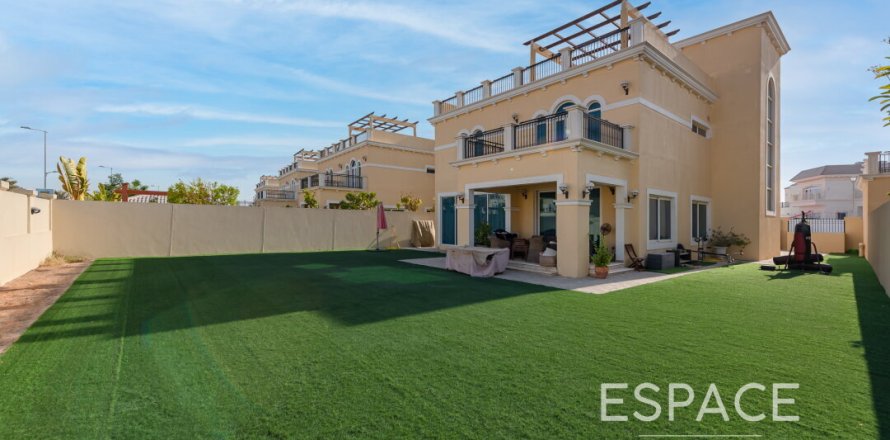 Villa in Legacy Nova Villas, Jumeirah Park, Dubai 4 bedrooms, 455 sq.m. № 61886