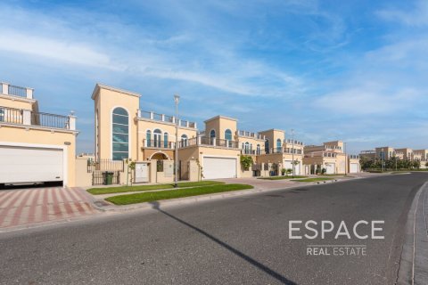 Villa in Legacy Nova Villas, Jumeirah Park, Dubai 4 bedrooms, 455 sq.m. № 61886 - photo 12