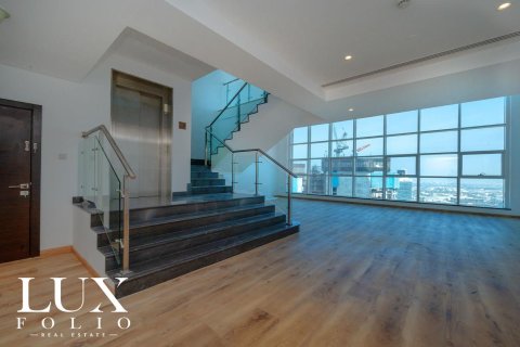 Apartment in Dubai Marina, Dubai 3 bedrooms, 495 sq.m. № 45878 - photo 18