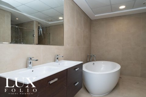 Apartment in Dubai Marina, Dubai 3 bedrooms, 495 sq.m. № 45878 - photo 15