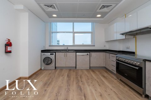 Apartment in Dubai Marina, Dubai 3 bedrooms, 495 sq.m. № 45878 - photo 7