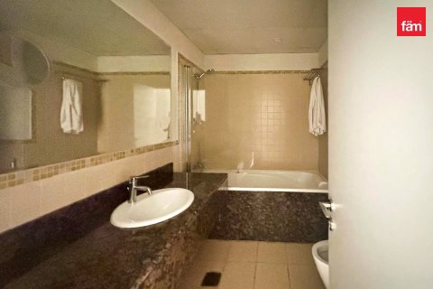 Снять в аренду квартиру в Дубае: 1 спальня, 111.1м², № 76836 - фото 8