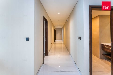 Apartment in Dubai Media City, Dubai 3 bedrooms, 189.9 sq.m. № 70741 - photo 14