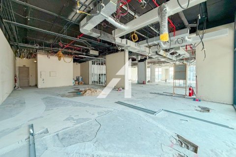 Bureau à Dubai, 475.6 m², № 10652 - photo 7