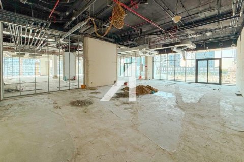 Bureau à Dubai, 475.6 m², № 10652 - photo 2
