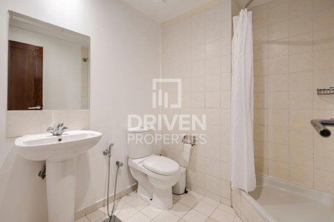 Apartment in The Residences, Downtown Dubai (Downtown Burj Dubai), Dubai 3 bedrooms, 170.76 sq.m. № 129542 - photo 14
