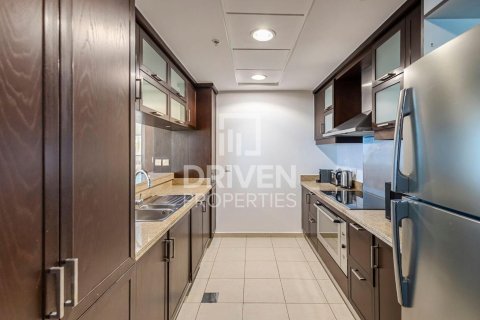 Apartment in The Residences, Downtown Dubai (Downtown Burj Dubai), Dubai 3 bedrooms, 170.76 sq.m. № 129542 - photo 12
