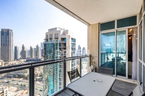 Apartment in The Residences, Downtown Dubai (Downtown Burj Dubai), Dubai 3 bedrooms, 170.76 sq.m. № 129542 - photo 16
