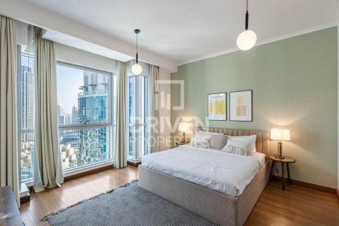 Apartment in The Residences, Downtown Dubai (Downtown Burj Dubai), Dubai 3 bedrooms, 170.76 sq.m. № 129542 - photo 3
