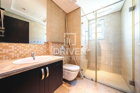 Villa à Jumeirah Park, Dubai, 3 chambres, 760.97 m², № 129531 - photo 2