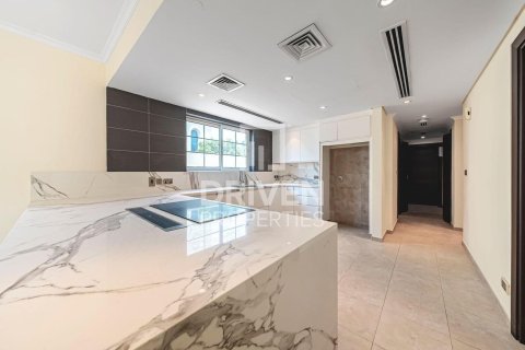 Villa à Jumeirah Park, Dubai, 3 chambres, 760.97 m², № 129531 - photo 11