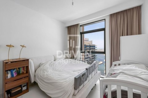 Apartment in EMAAR Beachfront, Dubai Harbour, Dubai 1 bedroom, 68.93 sq.m. № 129530 - photo 11