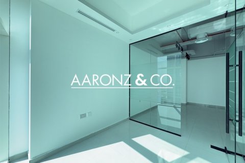 Office in Business Bay, Dubai 47.2 sq.m. № 78416 - photo 4