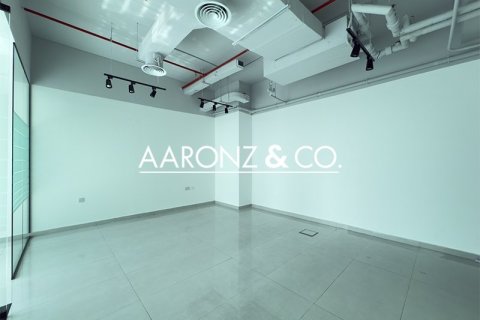 Office in Business Bay, Dubai 47.2 sq.m. № 78416 - photo 5