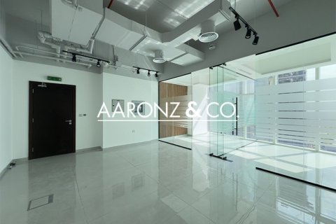 Bureau à Business Bay, Dubai, 47.2 m², № 78431 - photo 2