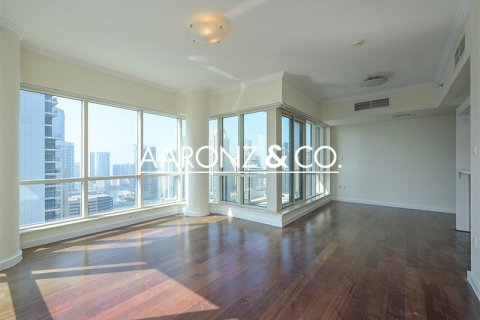 Apartment in Dubai Marina, Dubai 2 bedrooms, 121 sq.m. № 78415 - photo 2